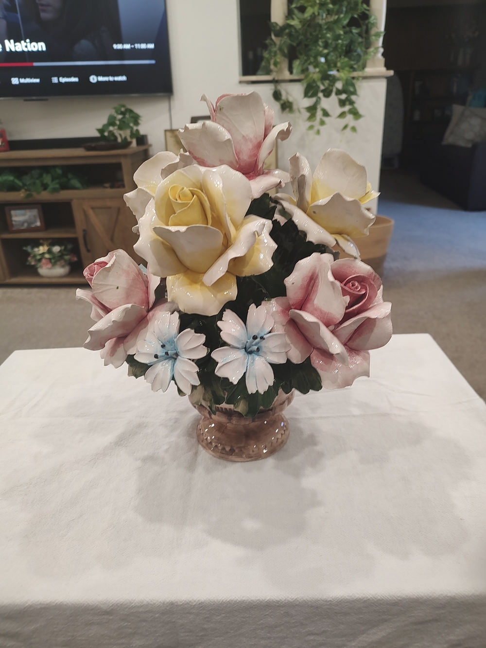 Vintage Capodimonte Style Porcelain Floral Bouquet Crown N Roses